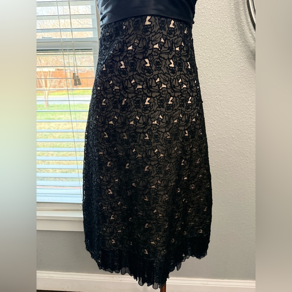 Y2K Silk Lace Overlay Dress Satin Banded Waistline Size 2‎ - Picture 3 of 7